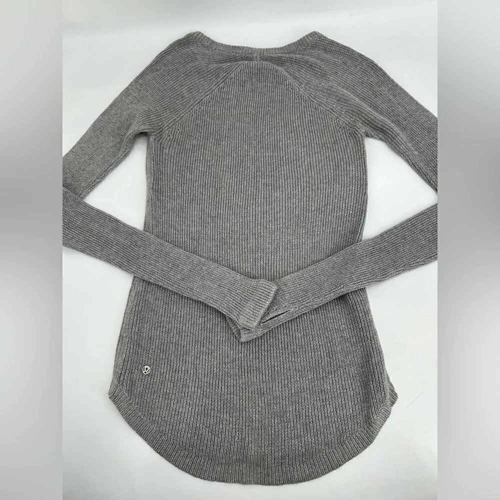 Lululemon Cabin Yogi Long Sleeve White / Heathered Light Grey NO SIZE 2?